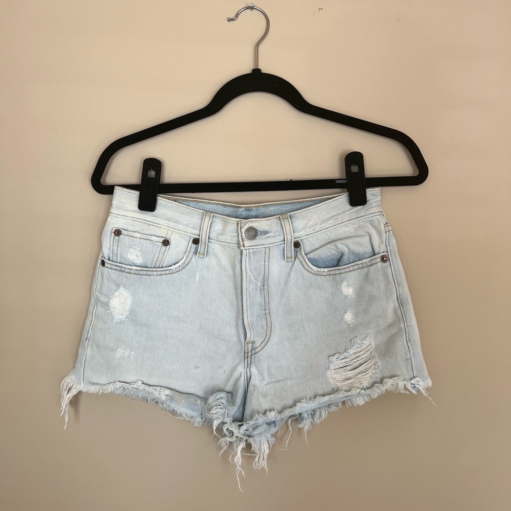 Levi’s light washed distressed cut off shorts